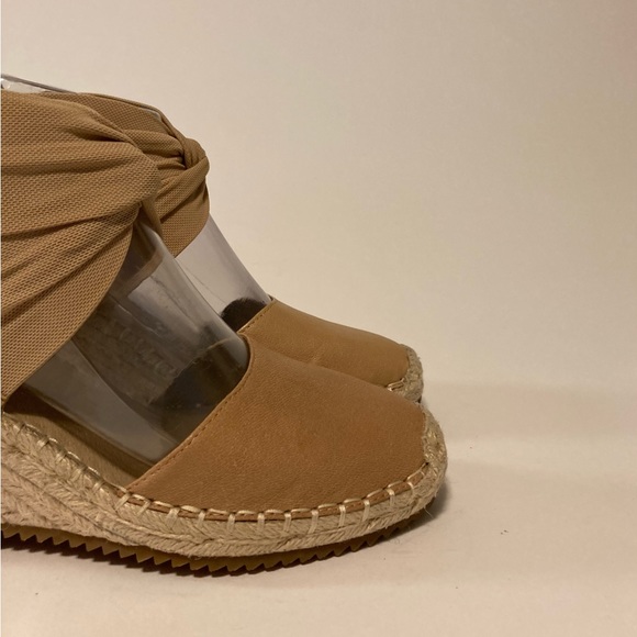Eileen Fisher Cream Leather Ankle Fabric Strap Espadrille Wedges size 6 - Picture 4 of 16